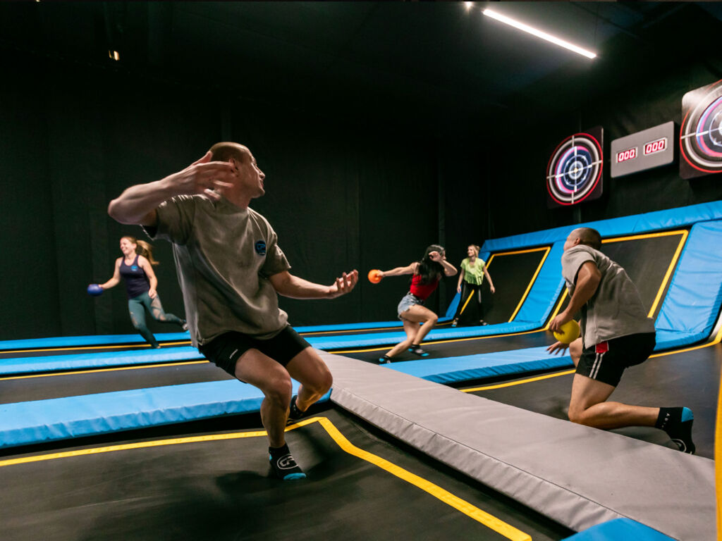 COSMO JUMP Dodge Ball Arena
